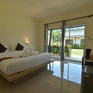https://malee-sirin-oldtown-resort.koh-lantahotels.net